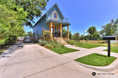 The Shotgun House from Fixer Upper - 800 5-Stars - Steps to Silos, BU, & Downtown