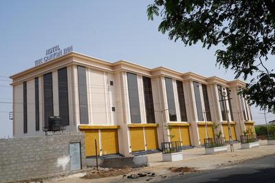 StayGuru The Canyon Inn