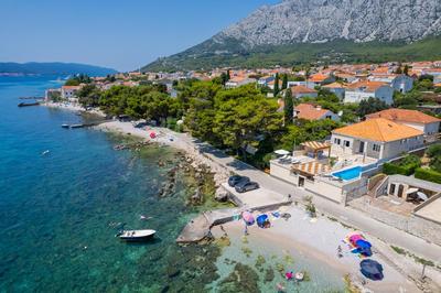 Beachvilla AdriaStone with Pool and Jacuzzi