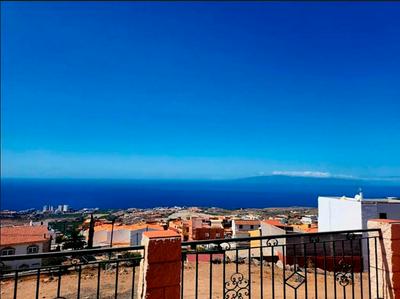 Villa LUCIAN en Adeje con Vistas al Atlántico
