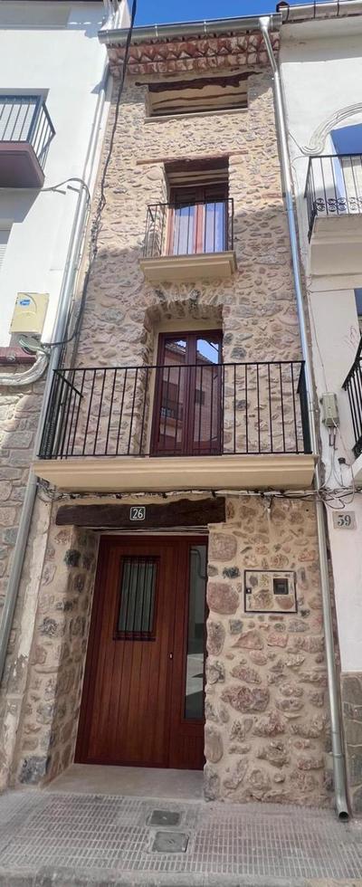 Casa Raquel Montanejos