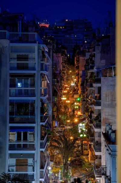Smart Apartment next to Exarcheia Square, Peridot - Homes