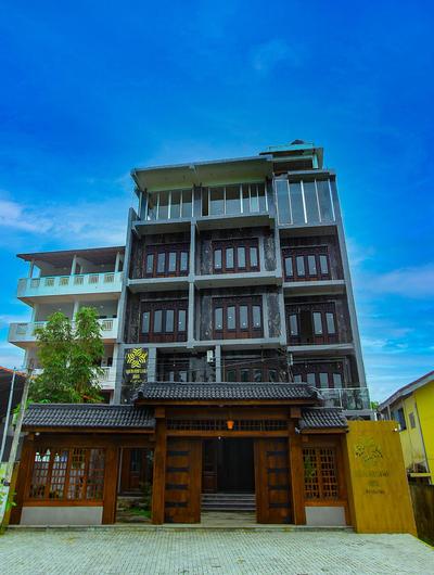 Sakura Surf Lanka Hotel & Restaurant