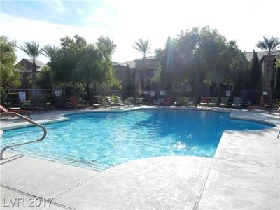 Southwest Retreat - Stylish Room with Queen Bed, Fast Wi-Fi & More!