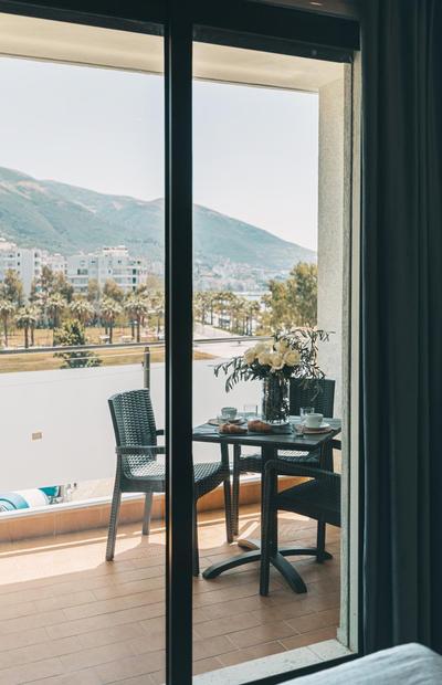 Modern Oasis Seaview