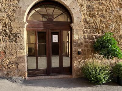 Tuscan Apartment with Exclusive Wine Cellar