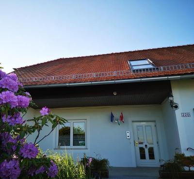 Aparthotel "Goldener Hahn Apartments"