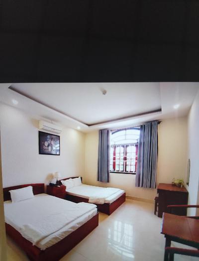 Khách sạn Việt Hương