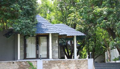 Savitri Resort
