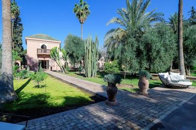 Villa Riad luxe centre marrakech majorelle Rue Yves st laurent