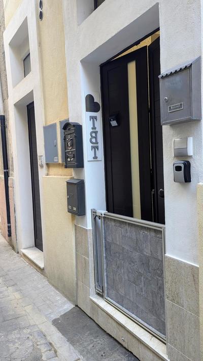 Tiny Beautiful Thing Ragusa