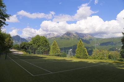 Como Lake Kosmopolitan