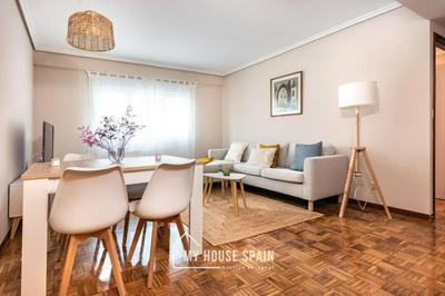 MyHouseSpain - Amplio y céntrico piso en Oviedo