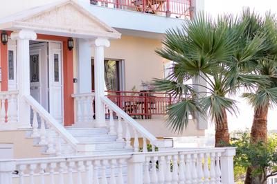VDG Seafront Elegant Residence