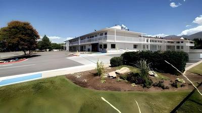 Super 8 by Wyndham Woods Cross - Salt Lake City North, Bild 2