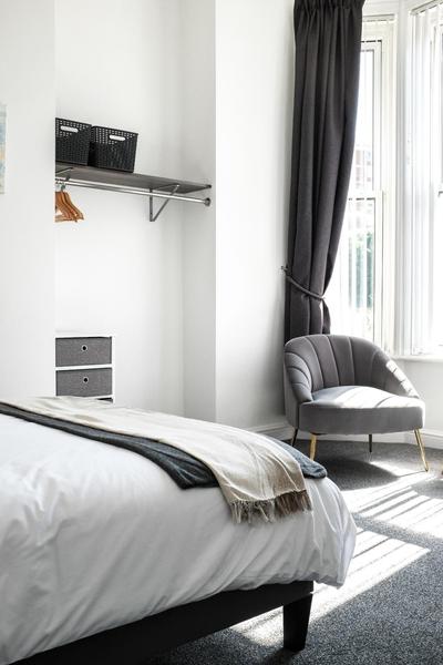 #26b Renovated Portsmouth Flat