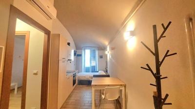 TO - HOLIDAY HOUSE