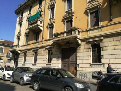 Bilocale zona Isola 5 minuti metro MM5 - Pollaiuolo