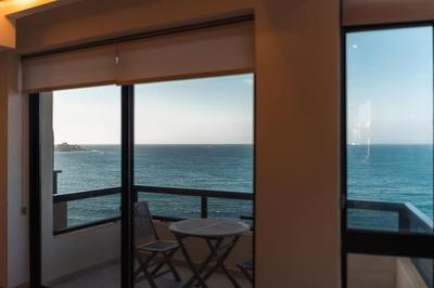 Spacious - Beautiful - Sea Front