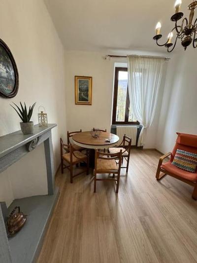Domus Lapis front lake view - Ixihome