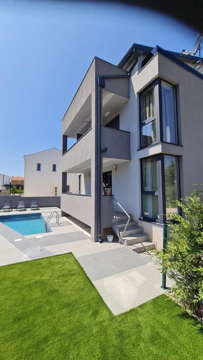 VAL21,VILLA 200 m FROM THE SEA WITH POOL AND FITNESs