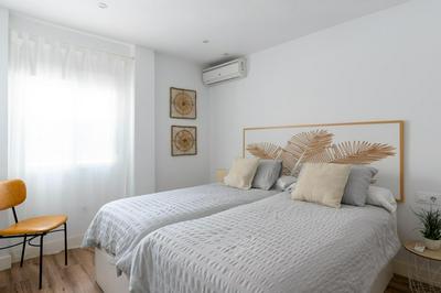 Las Golondrinas 3 dormitorios y 2 baños en Triana