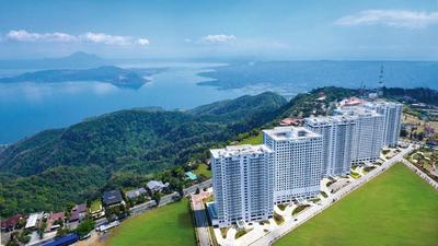SMDC Wind - Panoramic View of Taal Lake and Greenery - Casa Nova Staycations