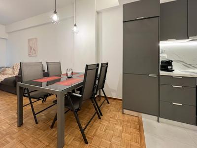 A lovely 2 BR home in Athens