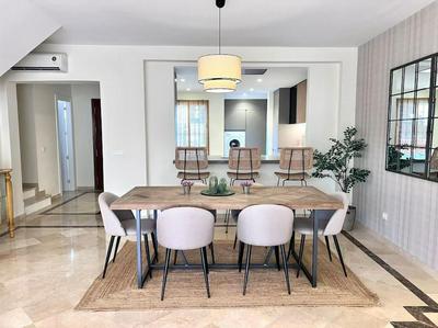 New modern townhouse Golden Mile
