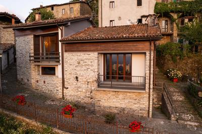 Villa Loris - History & Luxury
