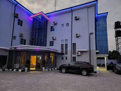 Dorville Hotel & Suites