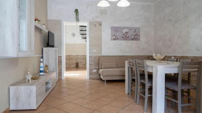 238 Holiday House