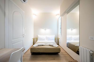 Duomo - Camere matrimoniali con bagno privato