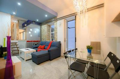 Encantador Apartamento TEMPORAL céntrico con Patio Privado MPE51