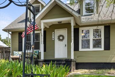 C Street Charm