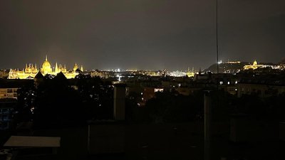 Huge 2 bedroom flat with stunning view - close to Sziget — Budapest photo 2