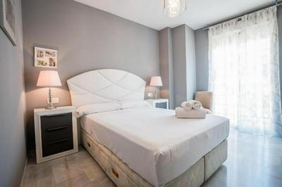 Apartamento céntrico frente Villa Oniria