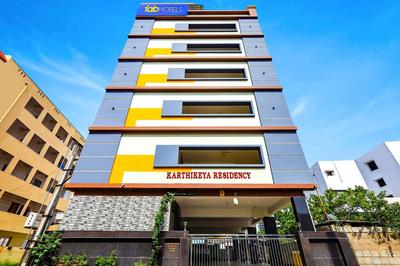 FabHotel Karthikeya Residency - 900m from Tirupati Bus Stand