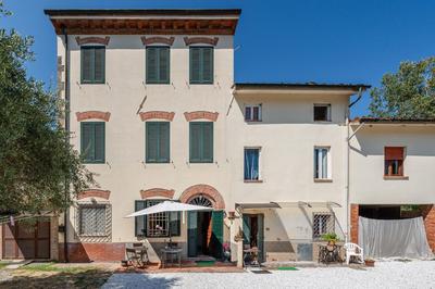 Charming Lucca