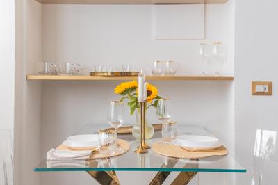 Como Dreams Apartments by Rent All Como
