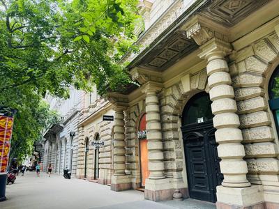 Andrassy Apartment with Free Parking