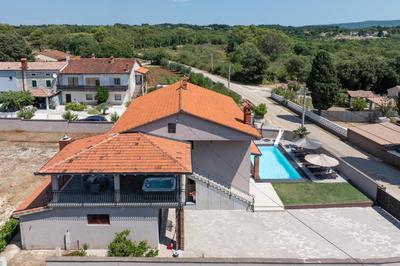 Villa Pupos with hot tub and private pool