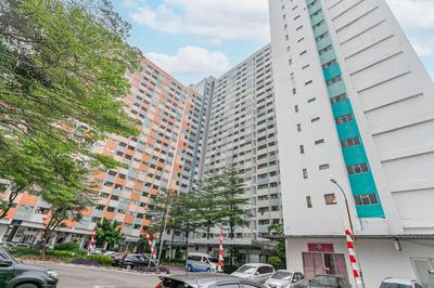 Super OYO Capital O Deroyal Sentra Timur