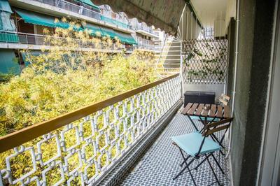Convenient Bright flat - 50m from metro