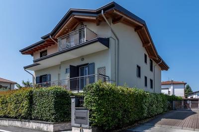 Attico moderno esclusivo a Bergamo