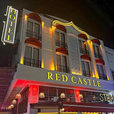 Red Castle Hotel & Pub