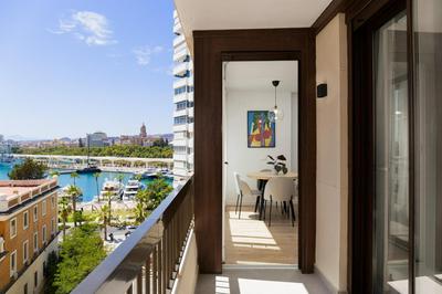 C36 Elegant 2 bdr apt Amazing Views