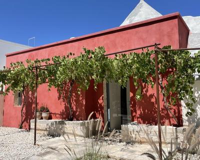 Alloggio nei Trulli della Masseria Collina Casanoja