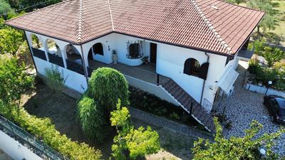 Villa Nicol