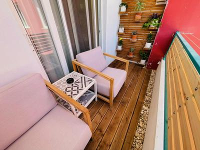 Downtown Apartment near the Sea